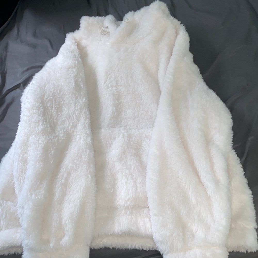 White hoodie